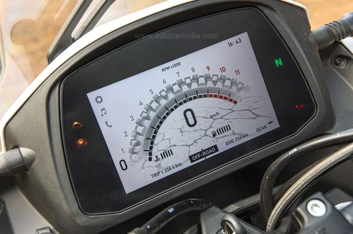 Kawasaki Versys 650 vs Moto Morini X-Cape 650 comparison: Game of thrones